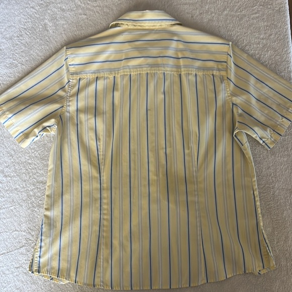 Button down shirt. - Picture 2 of 3